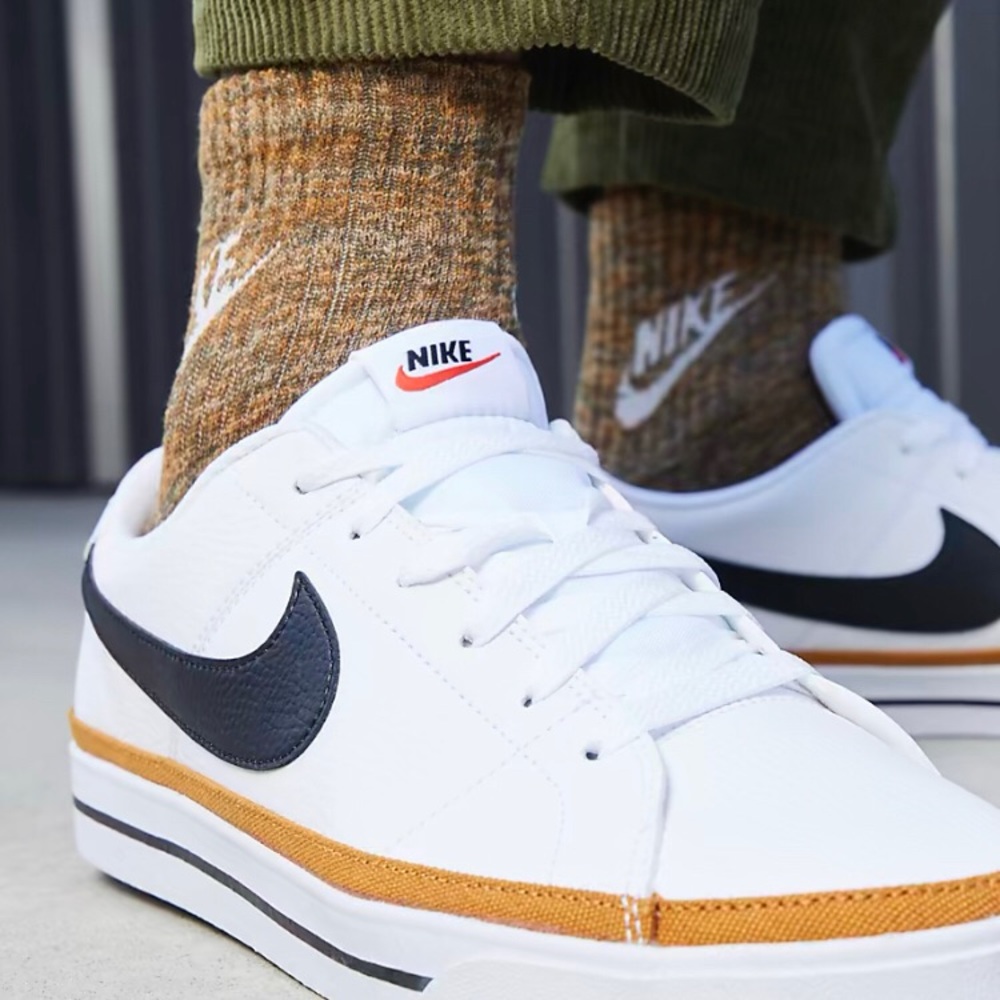 BRAND NEW Nike Court Legacy